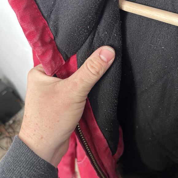 Vintage Carhartt Quilted Hooded Active Jacket “Red” J140 RED - Picture 8 of 8